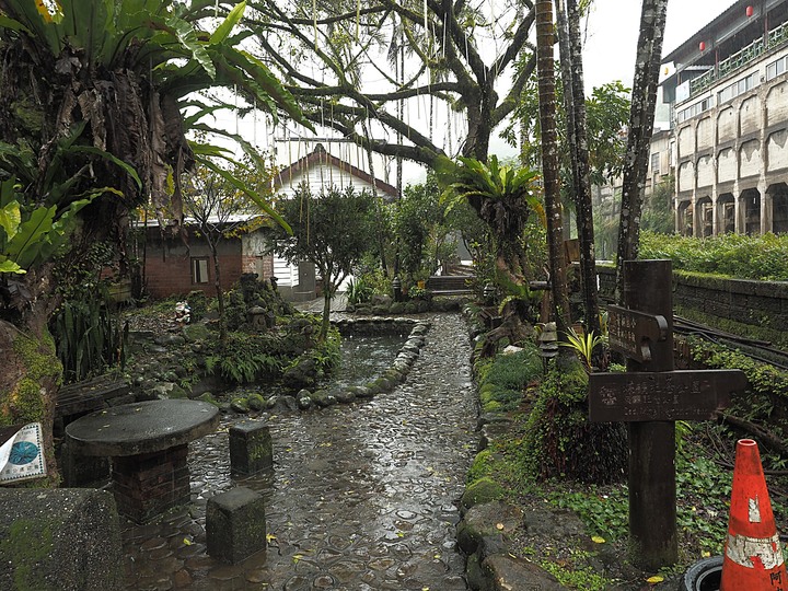 菁桐車站與老街、平溪車站與老街、平溪公園頂歷史建築群、十分車站與天燈鐵道街,及各站間DR1000型柴油客車搭乘紀錄 — 「鐵道旅行•幸福美好111」紀念章戳收集紀錄之平溪支線