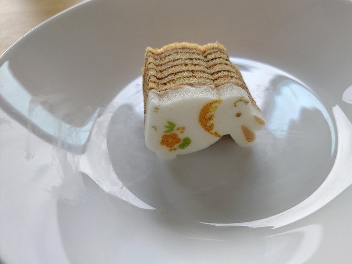 【小惡魔好玩兔U】【食記】玉兔迎春 金澤萬久-型ぬきバウム (造型年輪蛋糕)