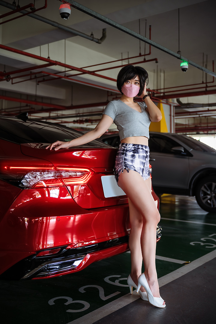 點我看大圖 2021 Camry Hybrid 8.5代 油電 旗艦紅 微開箱&四個月使用心得
