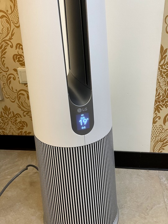 LG PuriCare AeroTower 三合一風革機 —試用一個月後母親大人說要買一台回家