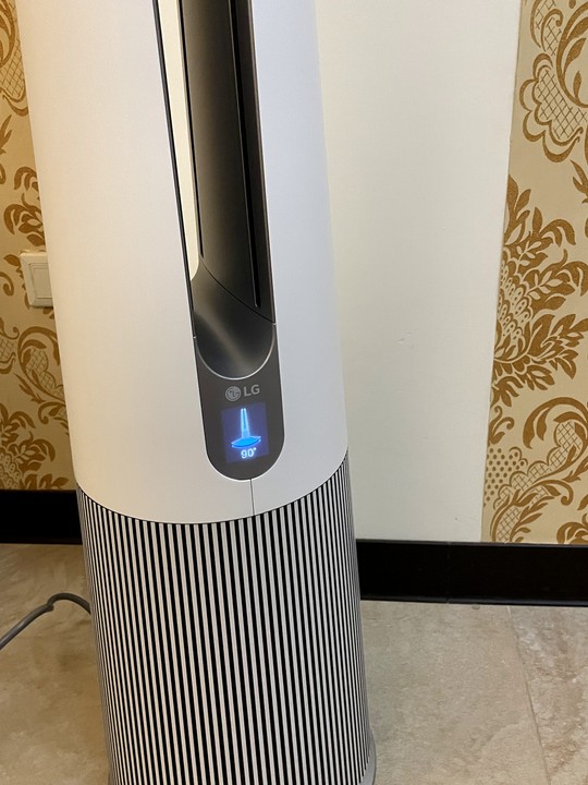 LG PuriCare AeroTower 三合一風革機 —試用一個月後母親大人說要買一台回家