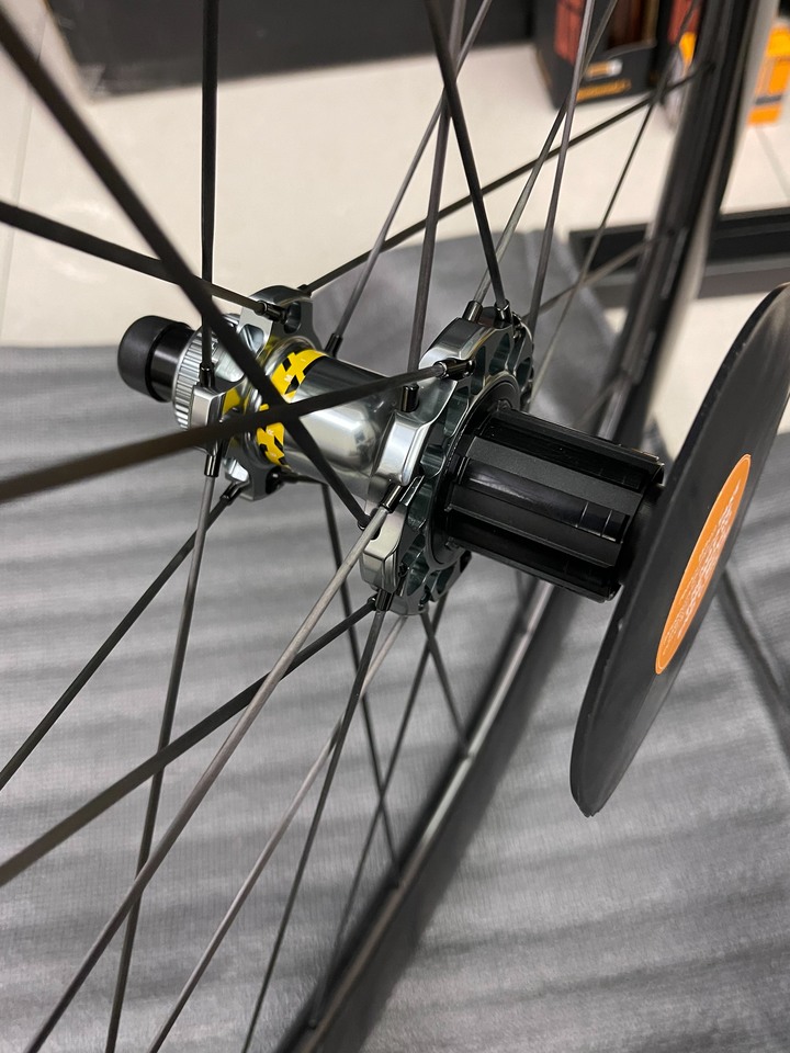Elite Wheels 40-50D碳纖維版輪