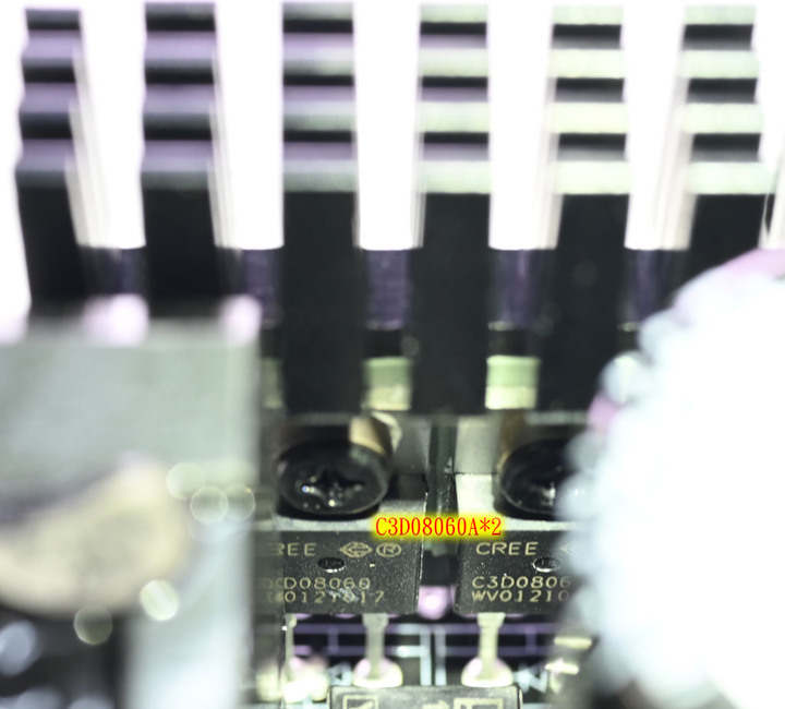 thermaltake TOUGHPOWER GF3 1650W金牌全模組化電源開箱