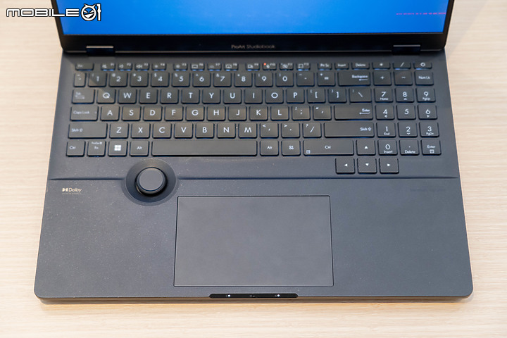 【CES 2023】ASUS 揭全球首款裸視 3D OLED 筆電,抗菌處理技術同步升級!