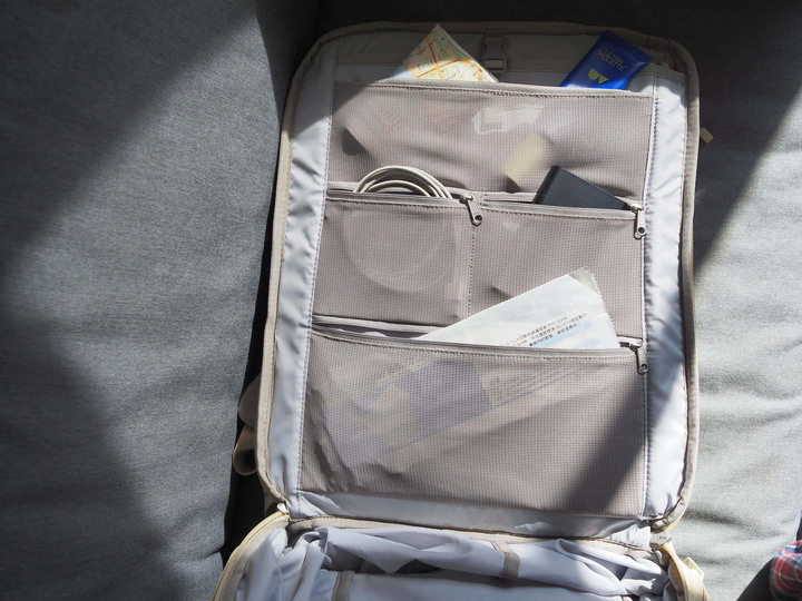【介紹+開箱】女生也心動的旅行背包!來自德國的年輕品牌:Wayks One Travel Backpack 文青風 極簡/多用途/模組化旅行背包