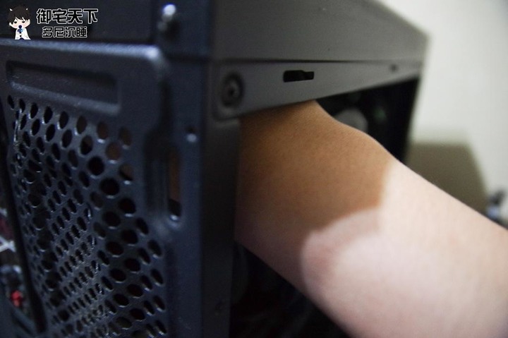 開箱|【accuwitt】GRAND RIGID GT850GF - 超美電供界紅色彗星,ATX 3.0 次世代電源供應器!