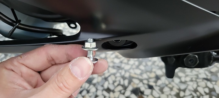 點我看大圖 開箱分享 新車 R15V4 飛樂M92 前後行車紀錄器