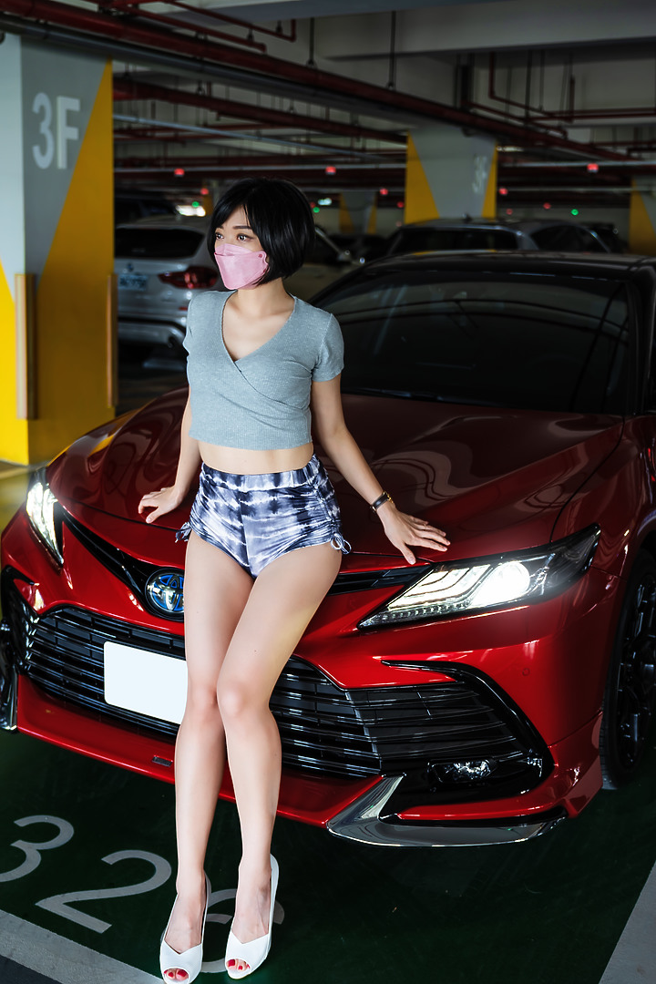 點我看大圖 2021 Camry Hybrid 8.5代 油電 旗艦紅 微開箱&四個月使用心得