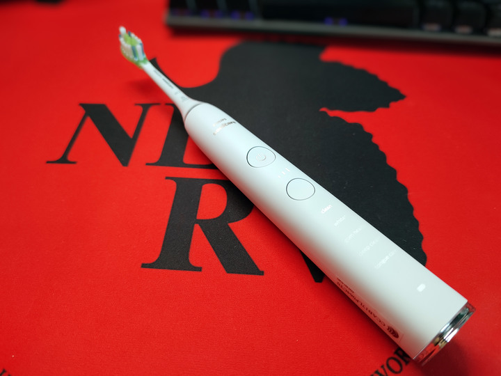 「自信鑽白、極度潔淨！」飛利浦 Philips Sonicare 智能鑽石機開箱！