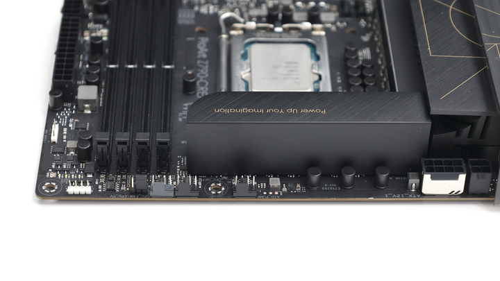 10GbE + Thunderbolt 4 創作者旗艦依舊迷人，細節升級還有新配件 ASUS ProArt Z790-Creator WiFi