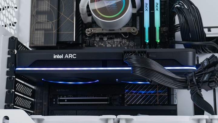 「開箱」Intel Arc A770 Limited Edition - 藍廠的初試身手