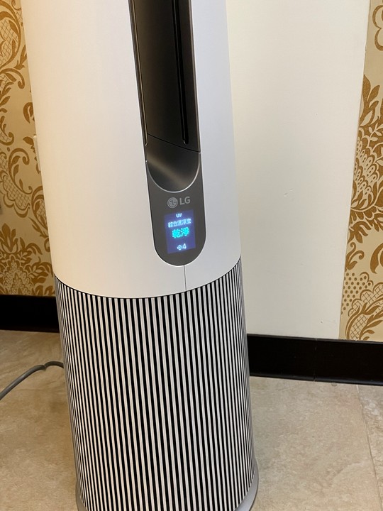 LG PuriCare AeroTower 三合一風革機 —試用一個月後母親大人說要買一台回家