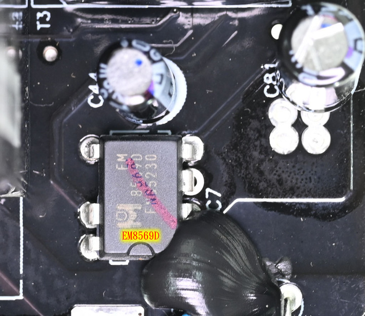 thermaltake TOUGHPOWER GF3 1650W金牌全模組化電源開箱