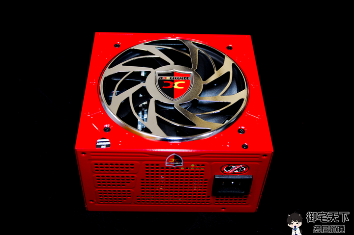 開箱|【accuwitt】GRAND RIGID GT850GF - 超美電供界紅色彗星,ATX 3.0 次世代電源供應器!
