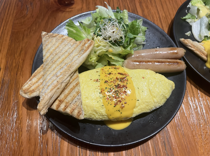 【食記】新北市丨板橋區丨江子翠丨起家厝丨Khi Ke Thsu Cafè丨早午餐丨動物友善餐廳