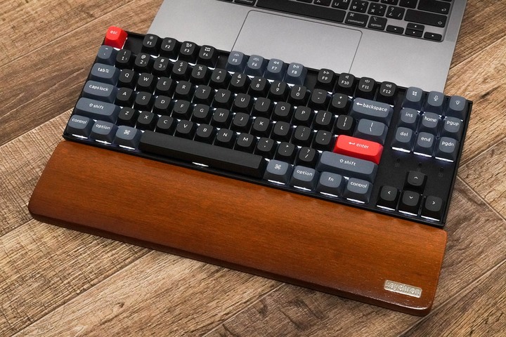 不只好看還好用!Keychron K8 Pro 無線機械鍵盤開箱