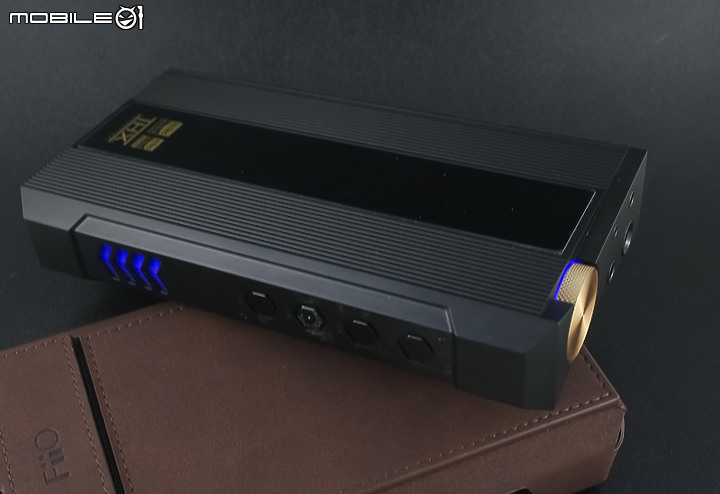 點我看大圖 【北極熊開箱】桌機級配置、攜帶型體積- FiiO Q7