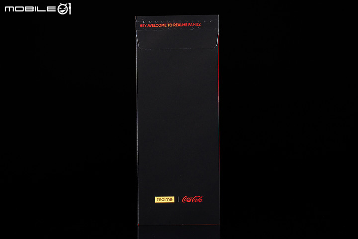 realme 10 Pro可口可樂聯名版圖賞｜經典樣貌重新登場！
