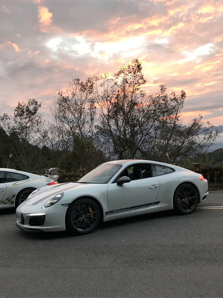 911 ( 991.2) Carrera T 圖片
