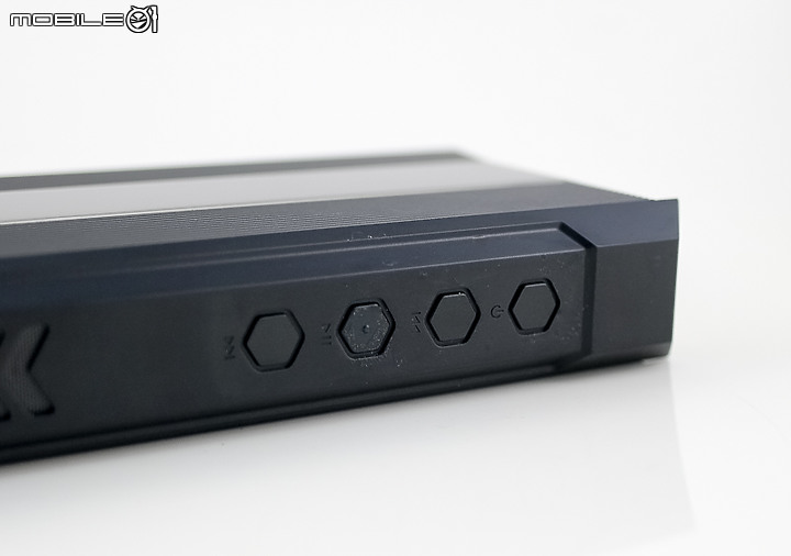 點我看大圖 【北極熊開箱】桌機級配置、攜帶型體積- FiiO Q7