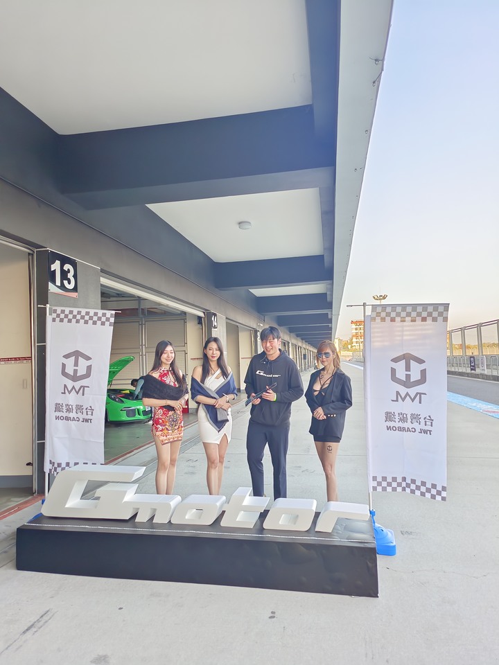 Porsche GT4 RS 升級套件 Gmotor 麗寶賽車場 Track Day 活動 雲集熱血愛車分子 頂級規格賽道體驗