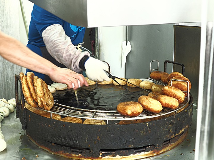 清真寺、夏慕思清真手作、永康街商圈、青田街日式建築群、溫州街蘿蔔絲餅 — 臺北市區半天小旅行