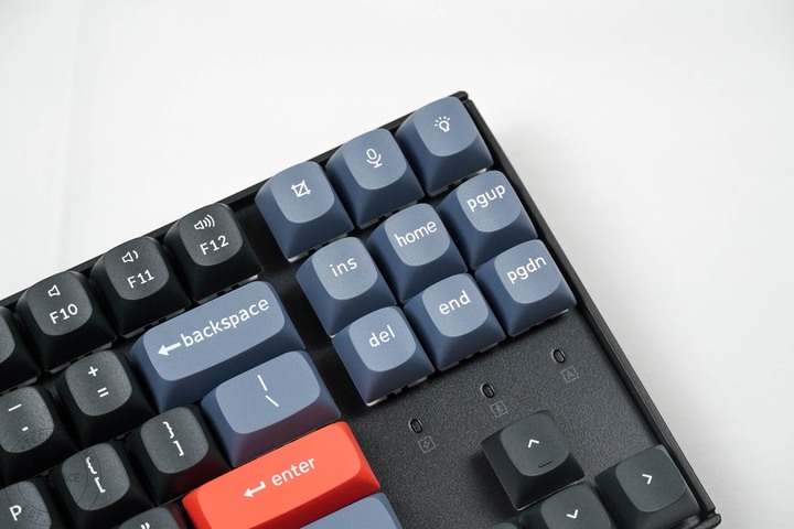 不只好看還好用!Keychron K8 Pro 無線機械鍵盤開箱
