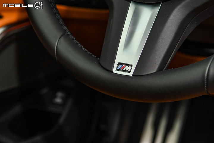 BMW 330i Sedan小改款試駕 │ 敢堅持也願意妥協,最終方能羽化成蝶!