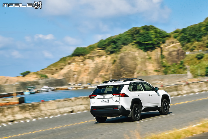 Toyota RAV4 2023年式試駕|配備、價格升級,新增數位儀錶實用又美觀!
