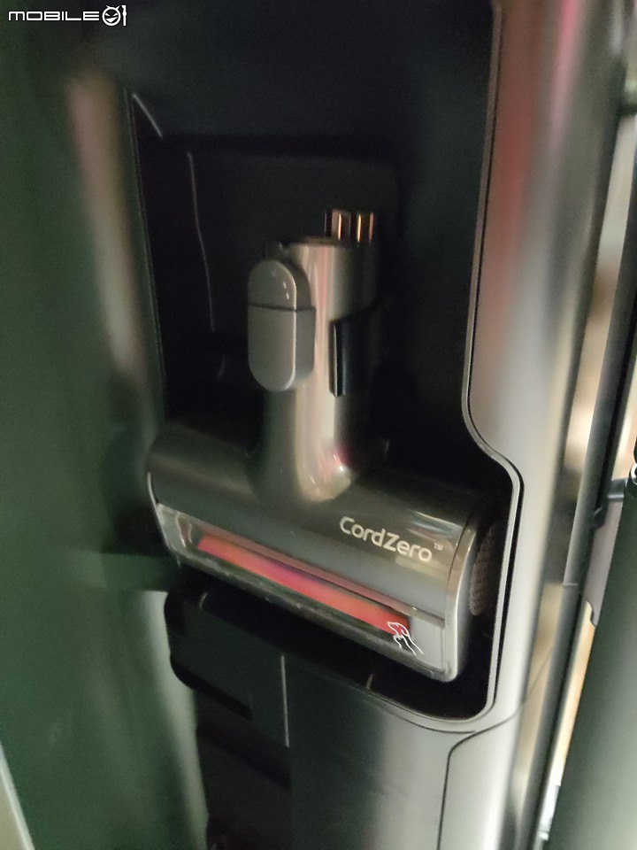 【 體驗分享 】蒸於至善的智慧清掃大平台， LG CordZero A9TS WiFi 無線蒸氣濕拖吸塵器簡單試用心得！