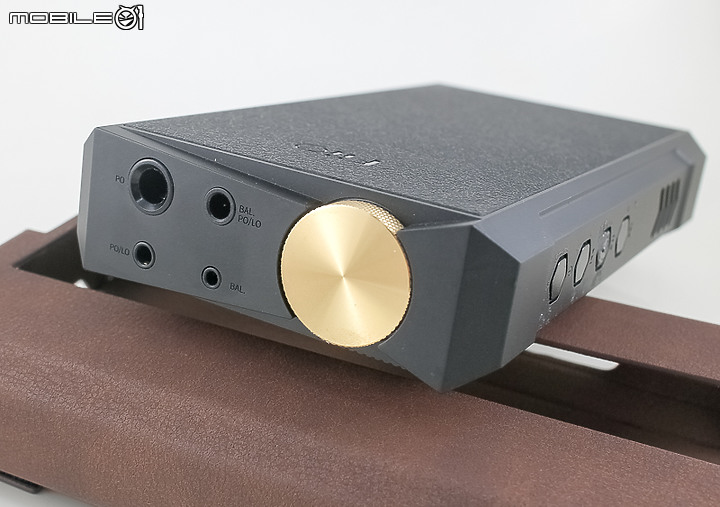 點我看大圖 【北極熊開箱】桌機級配置、攜帶型體積- FiiO Q7