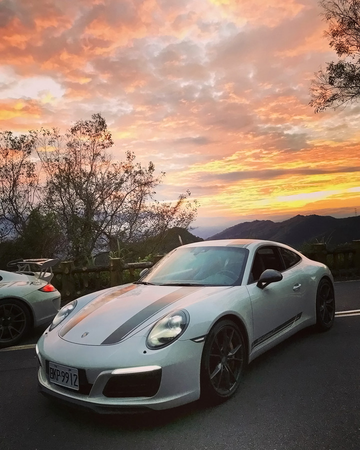 911 ( 991.2) Carrera T 圖片