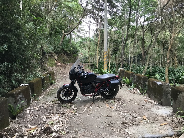 革命前夕之臨時起意摩托車環島旅行