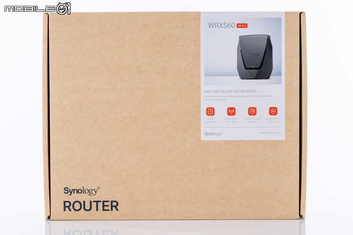 Synology WRX560 無線路由器開箱實測 以可擴充功能提供家庭網路更可靠選擇