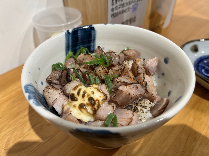 [食記] 麵屋德家，台灣台北中山，清爽而香氣濃郁的牛肝菌雞貝鹽清湯拉麵