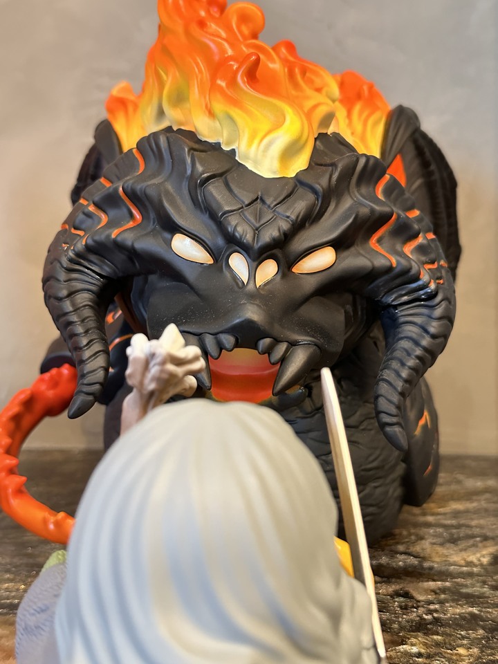 Tubbz 小鴨《魔戒》系列: 巨型炎魔 VS灰袍甘道夫開箱