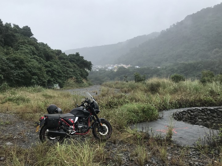 革命前夕之臨時起意摩托車環島旅行