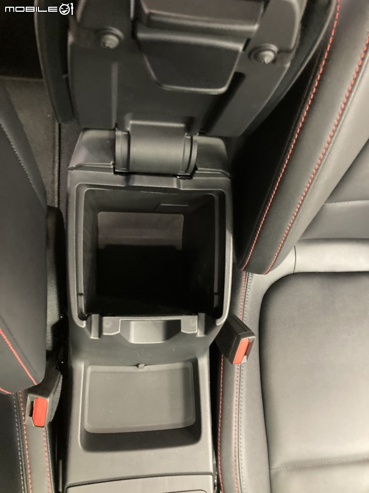 <分享> Focus wagon MK4.5 ST-line 實車內外不專業分享