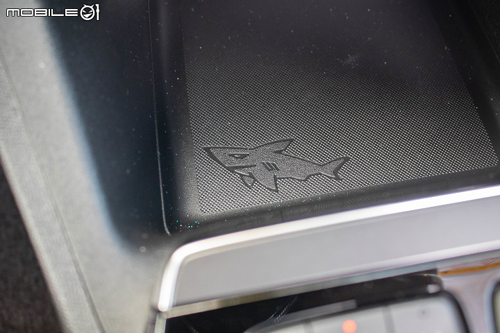 Opel Mokka-e 試駕|依舊是杯德法特調,但「純電」更好開!