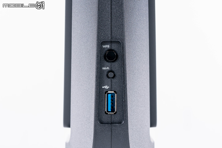 Synology WRX560 無線路由器開箱實測 以可擴充功能提供家庭網路更可靠選擇
