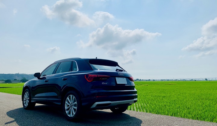 Audi 2022 Q3 SUV 35 TFSI Advanced換車及開箱心得 (文長圖多)