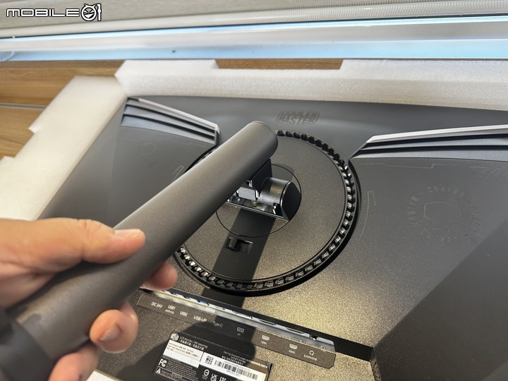 [開箱] 量子點Mini LED 4K螢幕！Coolermaster TEMPEST GP27U！