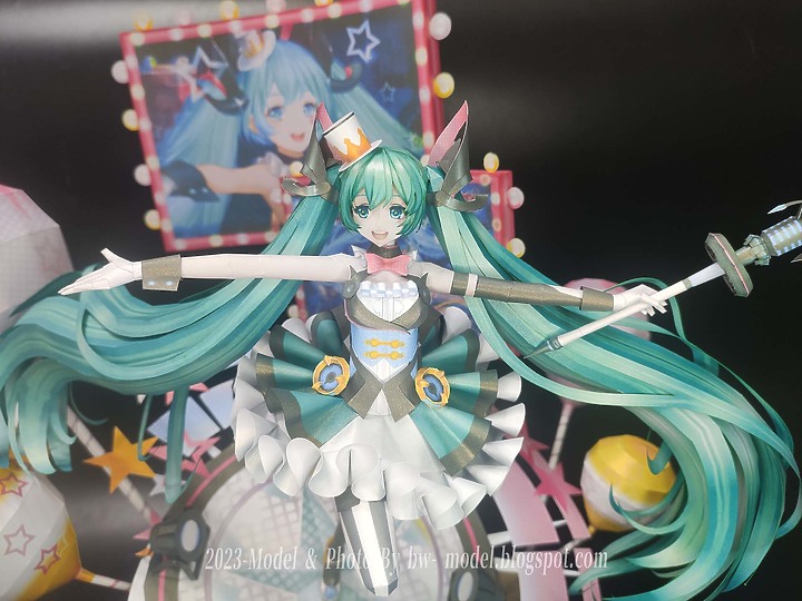 點我看大圖 VOCALOID 初音未來(魔法未來2019 Ver.) 紙模型 製作 Paper Craft ペーパークラフト