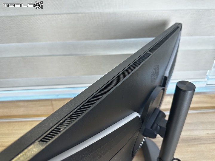 [開箱] 量子點Mini LED 4K螢幕！Coolermaster TEMPEST GP27U！