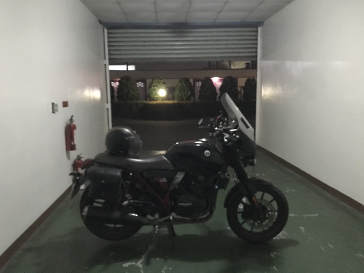 革命前夕之臨時起意摩托車環島旅行