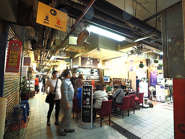 仁愛區 仁愛市場、鈺刺身丼、海洋廣場與林開郡洋樓 — 春日暖陽下之港都美食之旅