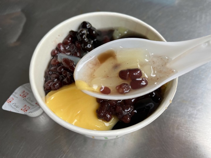 [食記] 上文仙草布丁，台灣基隆信義，平價好吃古早味仙草布丁