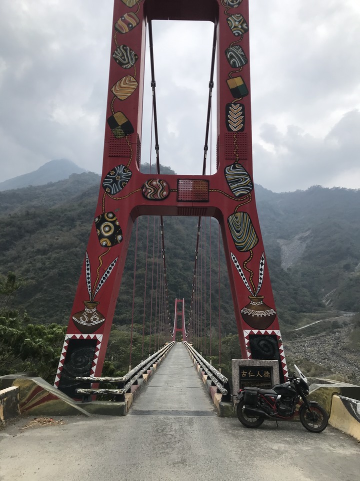 革命前夕之臨時起意摩托車環島旅行