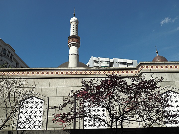 清真寺、夏慕思清真手作、永康街商圈、青田街日式建築群、溫州街蘿蔔絲餅 — 臺北市區半天小旅行