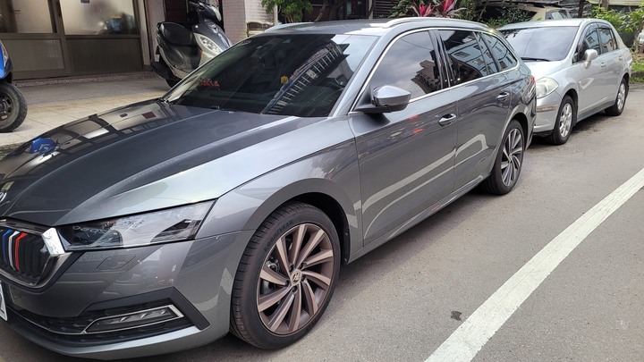 點我看大圖 從Tiida升級到Octavia